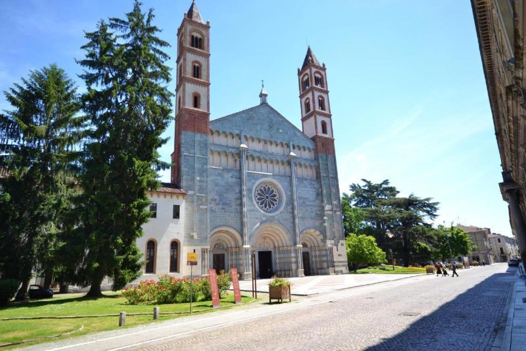 Appartamento Conte Verde Vercelli Dış mekan fotoğraf
